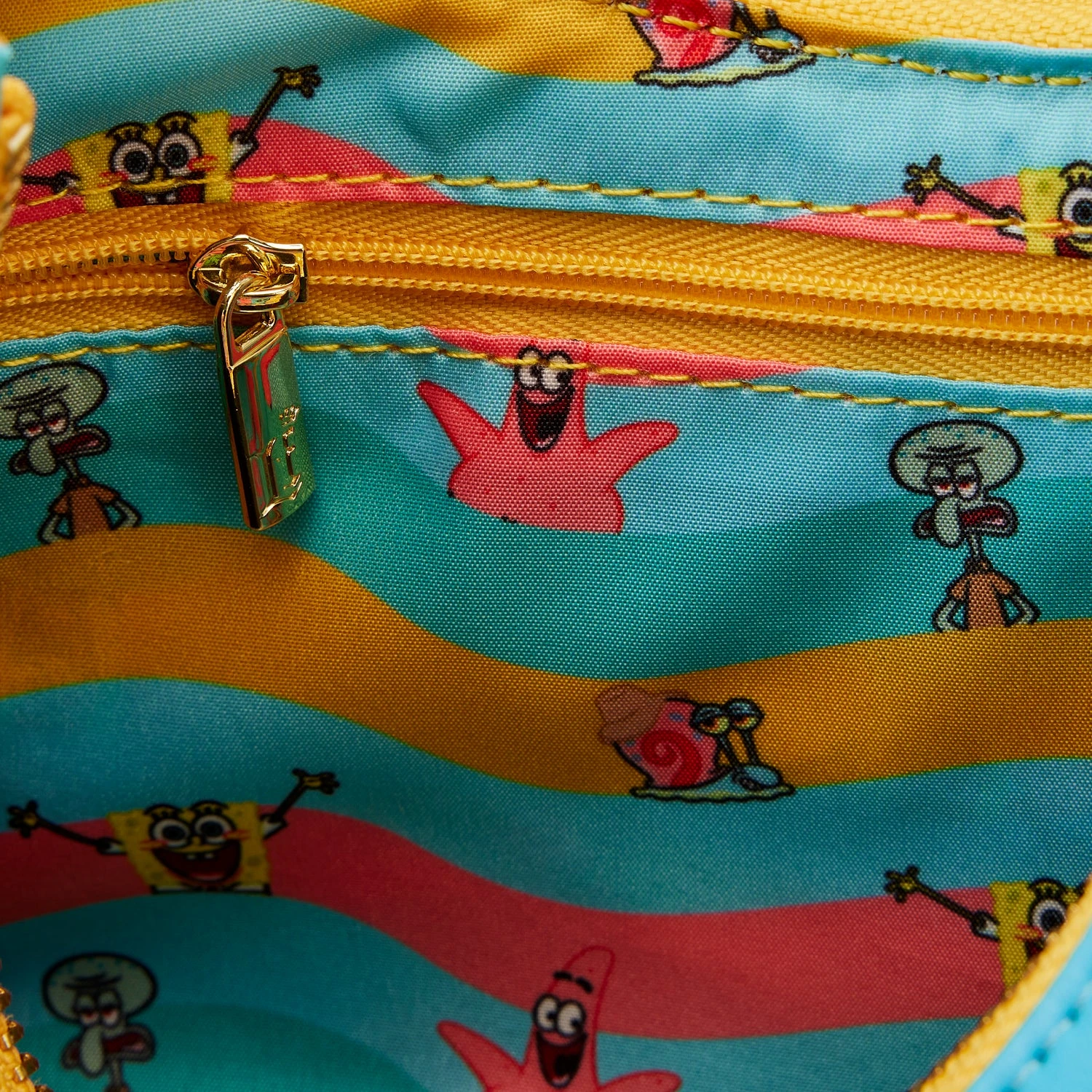 Loungefly Nickelodeon Spongebob Squarepants Group Shot Crossbody Bag - Image 6